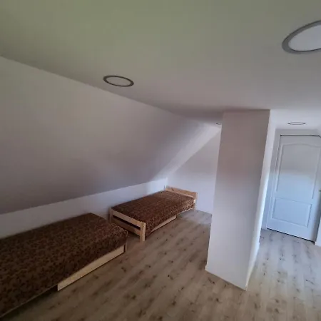 Villa Na Uboczu 3 2 Lazienki I Taras