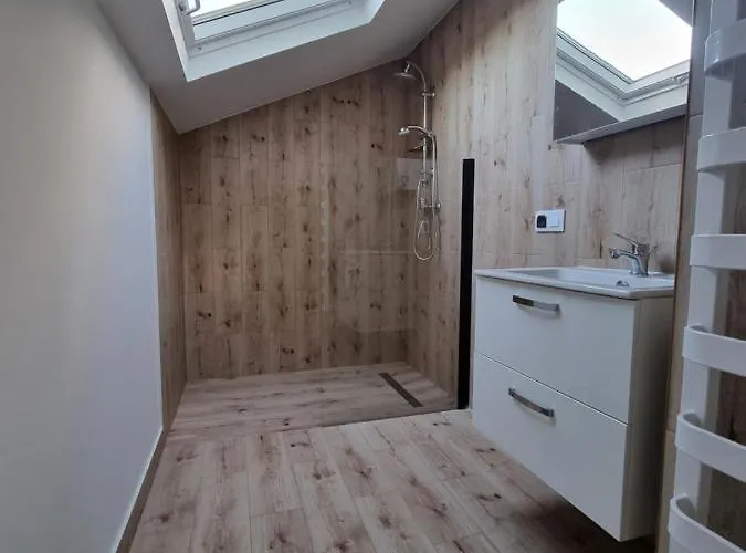 Na Uboczu 3 2 Lazienki I Taras * קרקוב